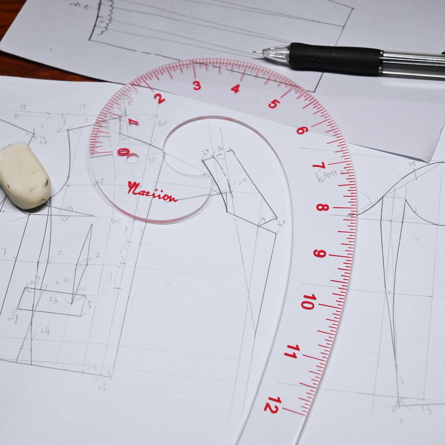 YLaziion 12inch 3mm Acrylic French Curve Ruler for Pattern Making- Clear Comma Shape Pattern Drafting Tool with Enlarged Scales | Non-Yellowing, Vary Form Curve for Sewing & Fashion Design & Quilting