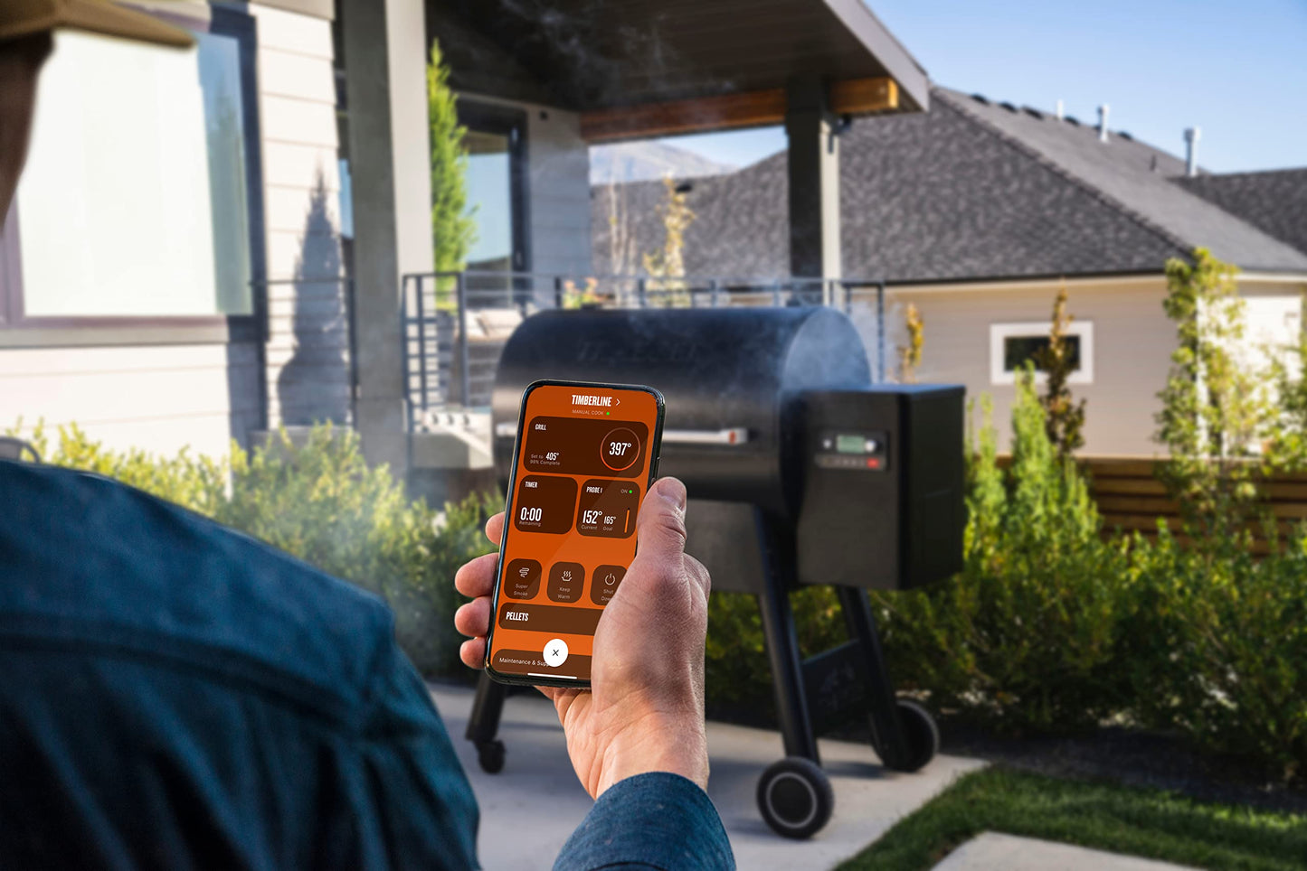Traeger Grills Ironwood 650 Electric Wood Pellet Grill and Smoker, Black, 650 Square Inches Cook Area, 500 Degree Max Temperature, Meat Probe, 6 in 1 BBQ Grill with WiFi and app connectivity