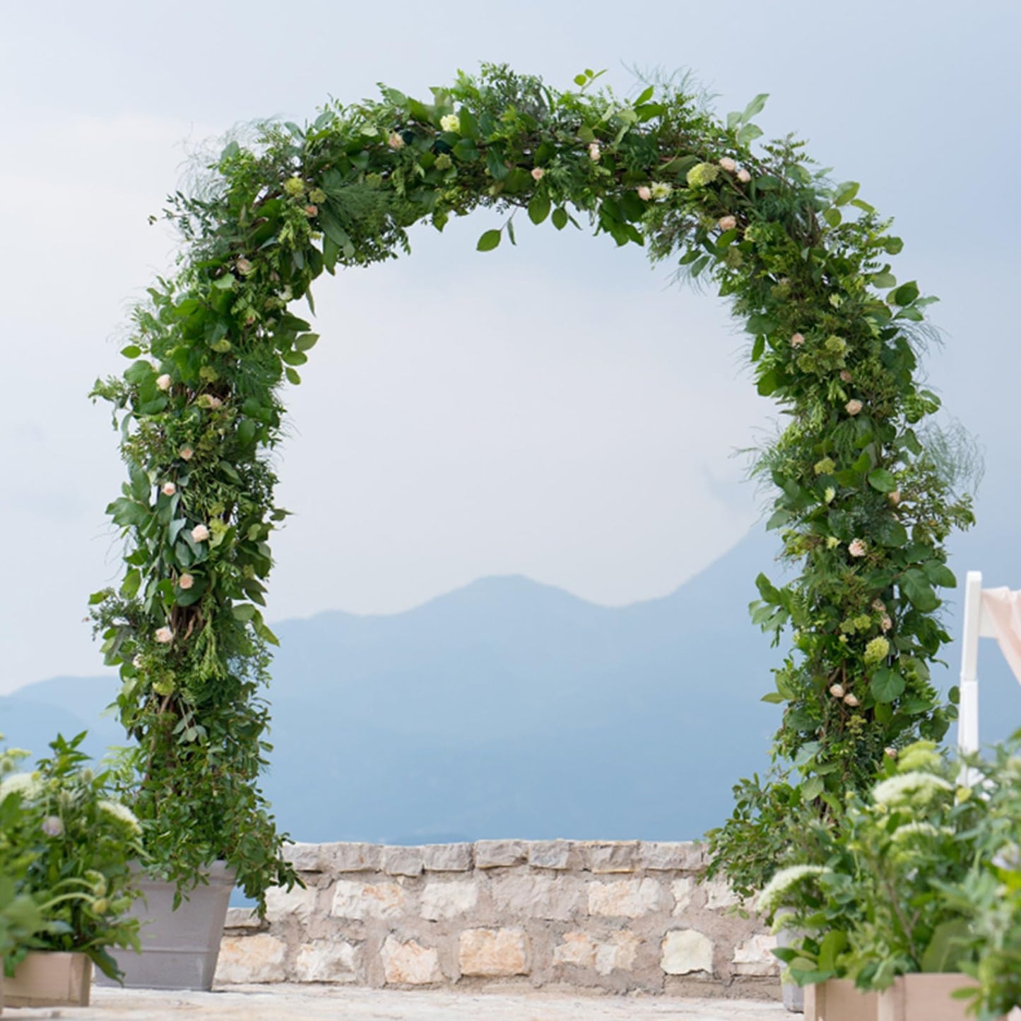 Metal Garden Arch Wedding Pergola Trellis for Climbing Plants Ideal for Roses & Bridal Party Backdrop Stand Flower Arch Arbor for Events (Size: 180x220x40CM/5.9x7.2x1.3ft)