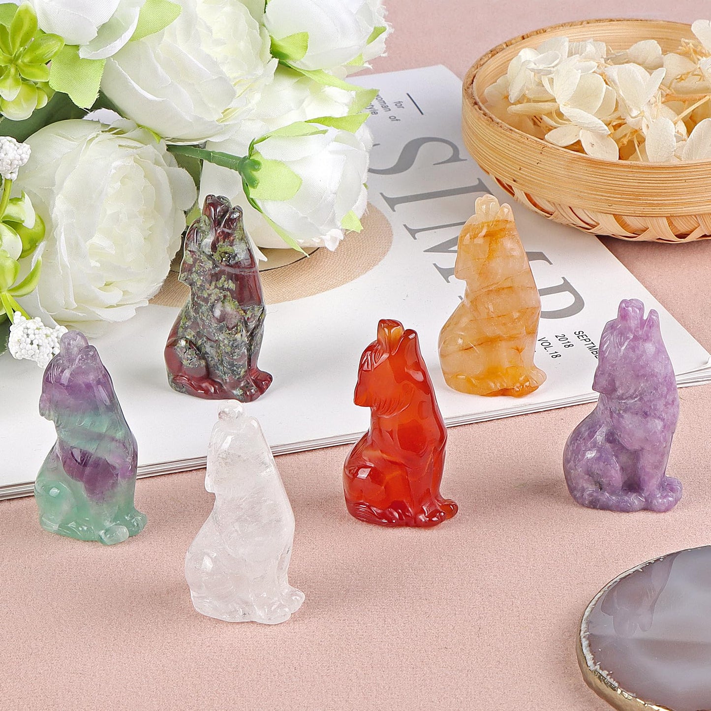 Artistone Crystal Wolf Statue, 2" Hand Carved Healing Wolves Decor for Home Office Ornament Gemstone Pocket Animal Figurine with Gift Case for Men,Women (Purple Lepidolite)