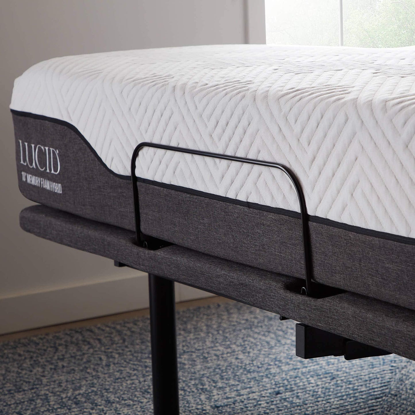 Lucid L600 Adjustable Bed Base Frame - Queen Size - Zero Gravity - Bluetooth - Companion App - Head and Foot Incline - Interactive Dual Massage - Under Bed Lighting - Wireless Remote - Dual USB Ports