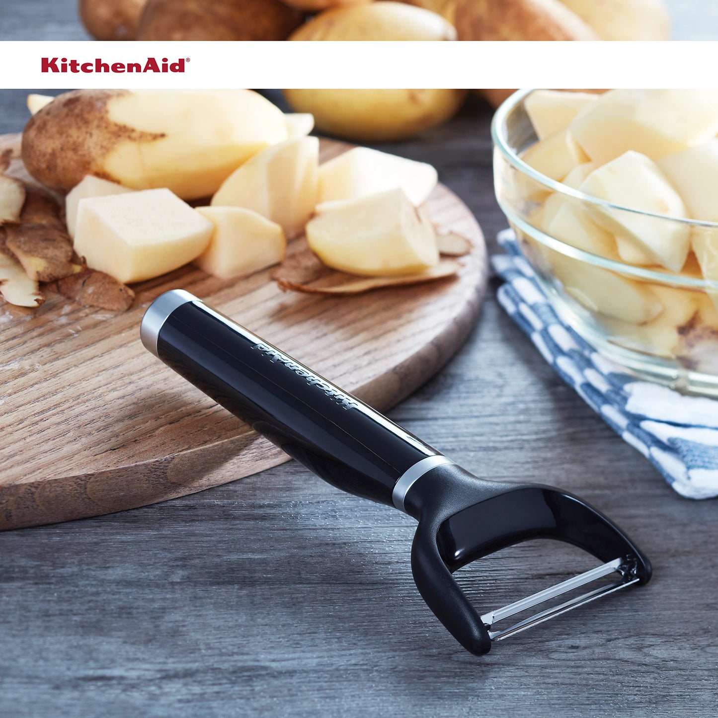 KitchenAid Y Peeler with Ergonomic Handle and Single Edge Blade – Dishwasher Safe with Protective Cover