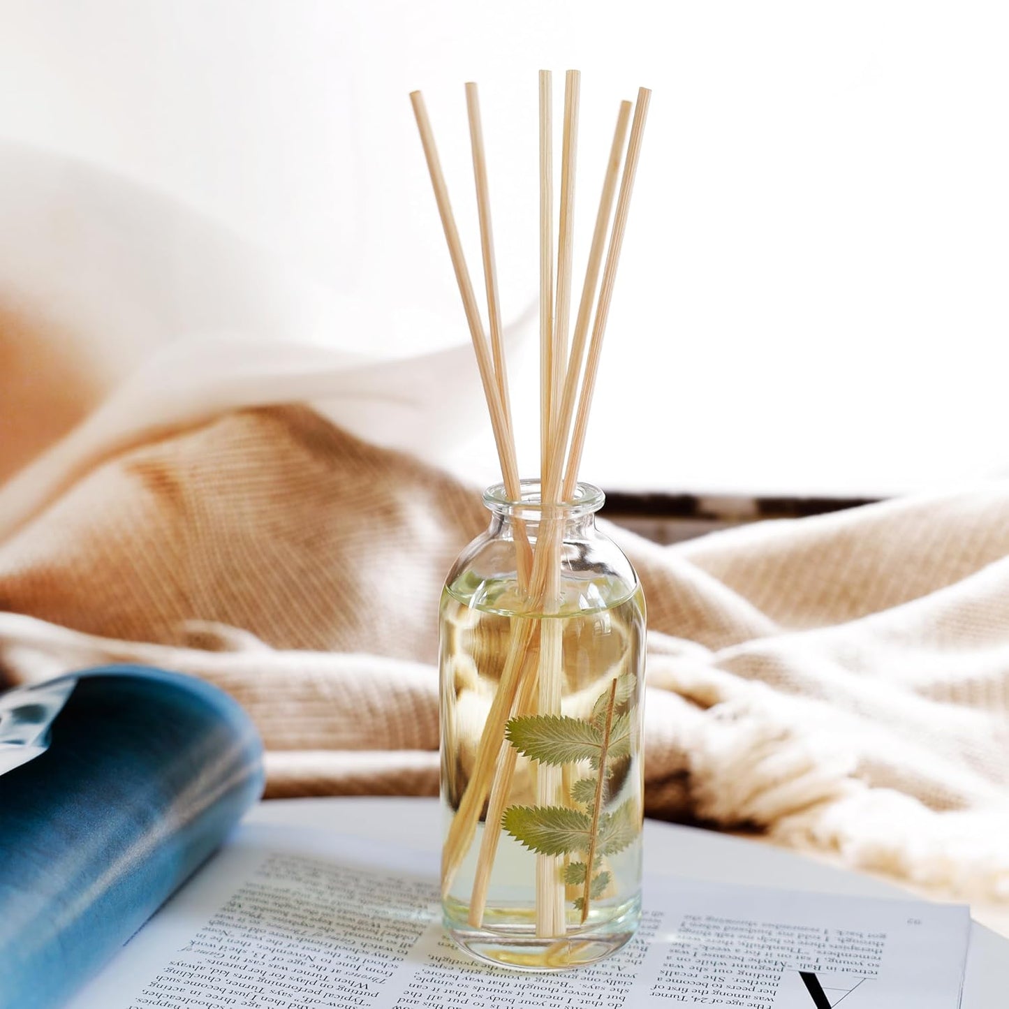 Urban Naturals White Tea Scented Oil Reed Diffuser Refill, 4 oz., Includes Free Set of Reed Sticks
