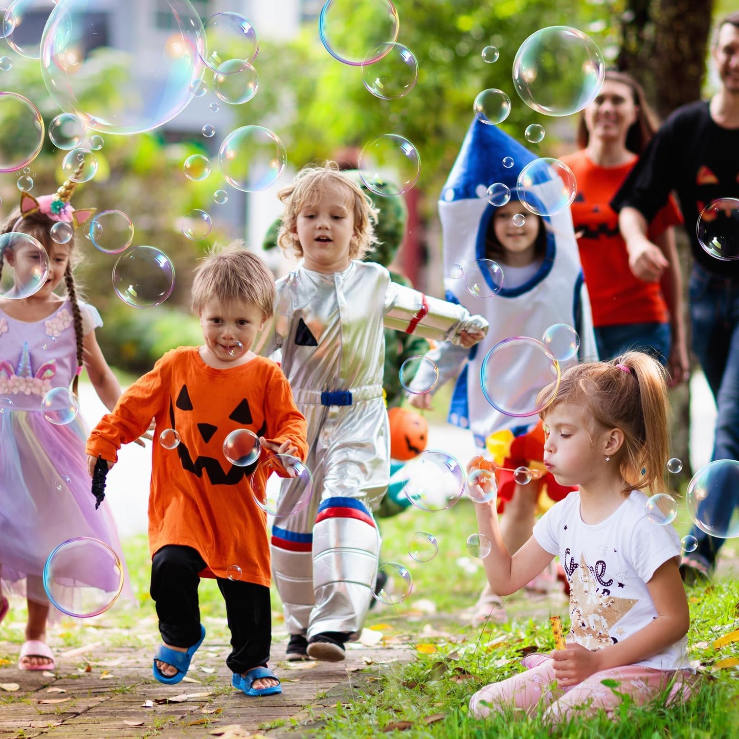 AuroTops 80PCS Halloween Mini Bubble Wands,Halloween Party Favors for Kids,Halloween-Themed Stickers Bubble Wands for Trick or Treat Toys Gifts for Kids Toys,Goodie Bag Stuffers
