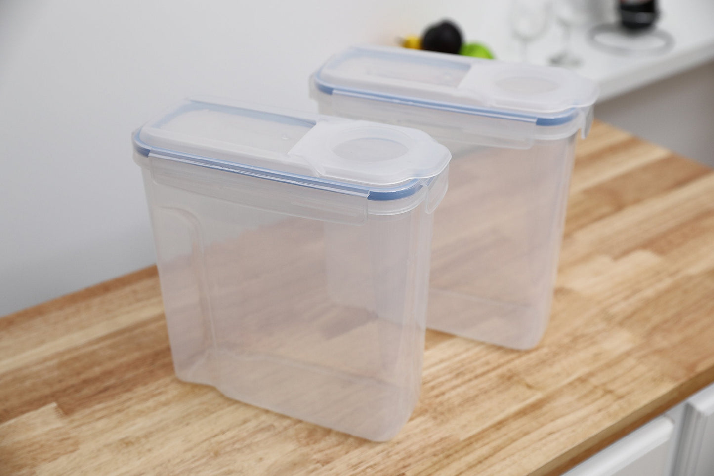 Basicwise Large BPA-Free Plastic Food Cereal Containers, Airtight Spout Lid Set of 2