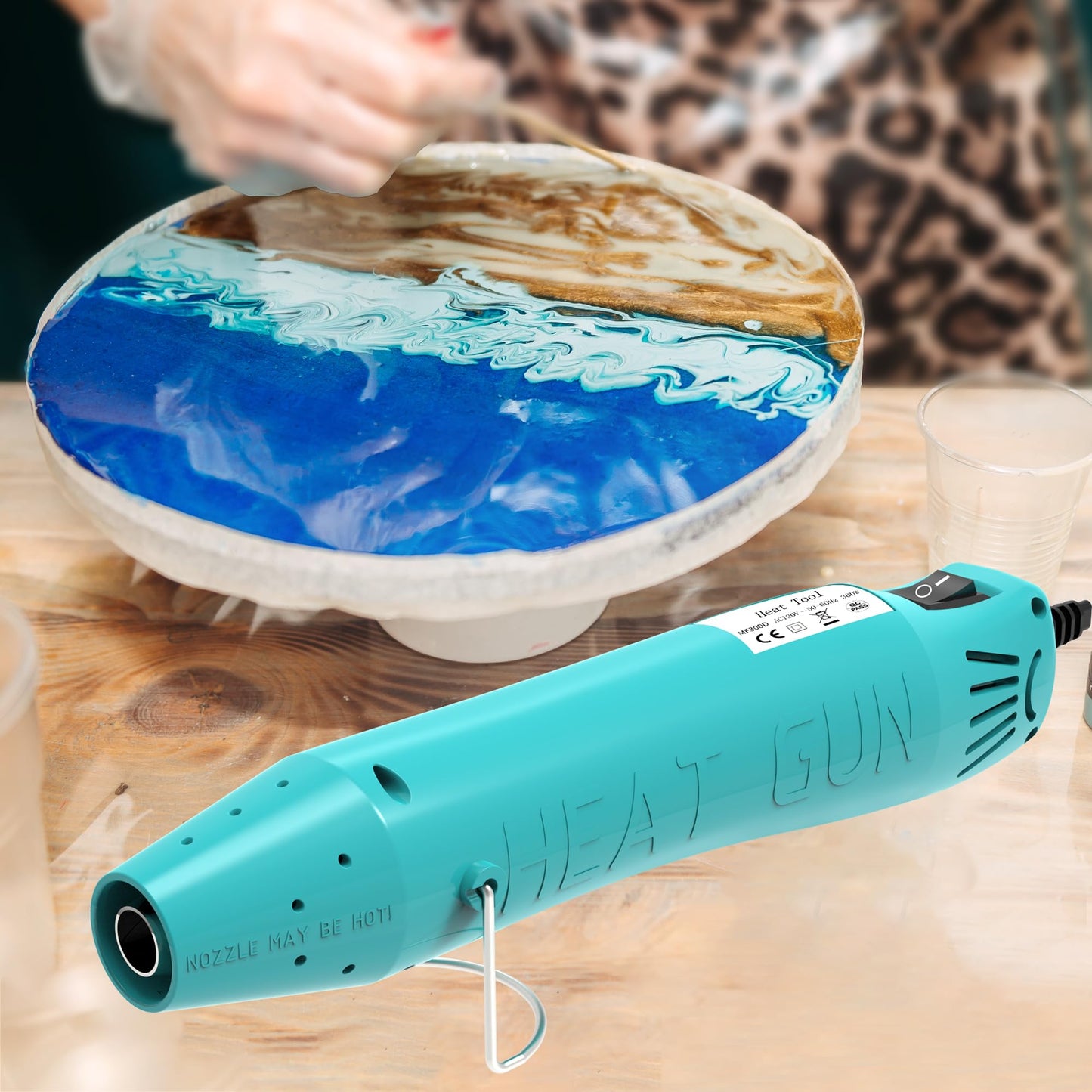 Heat Gun, Mini Heat Gun for Shrink Tubing, for DIY Crafts, 300W Heat Air Gun with Reflector Nozzle, Shrink Wrap Gun Tool for Packaging PVC, Drying Paint, Clay - green