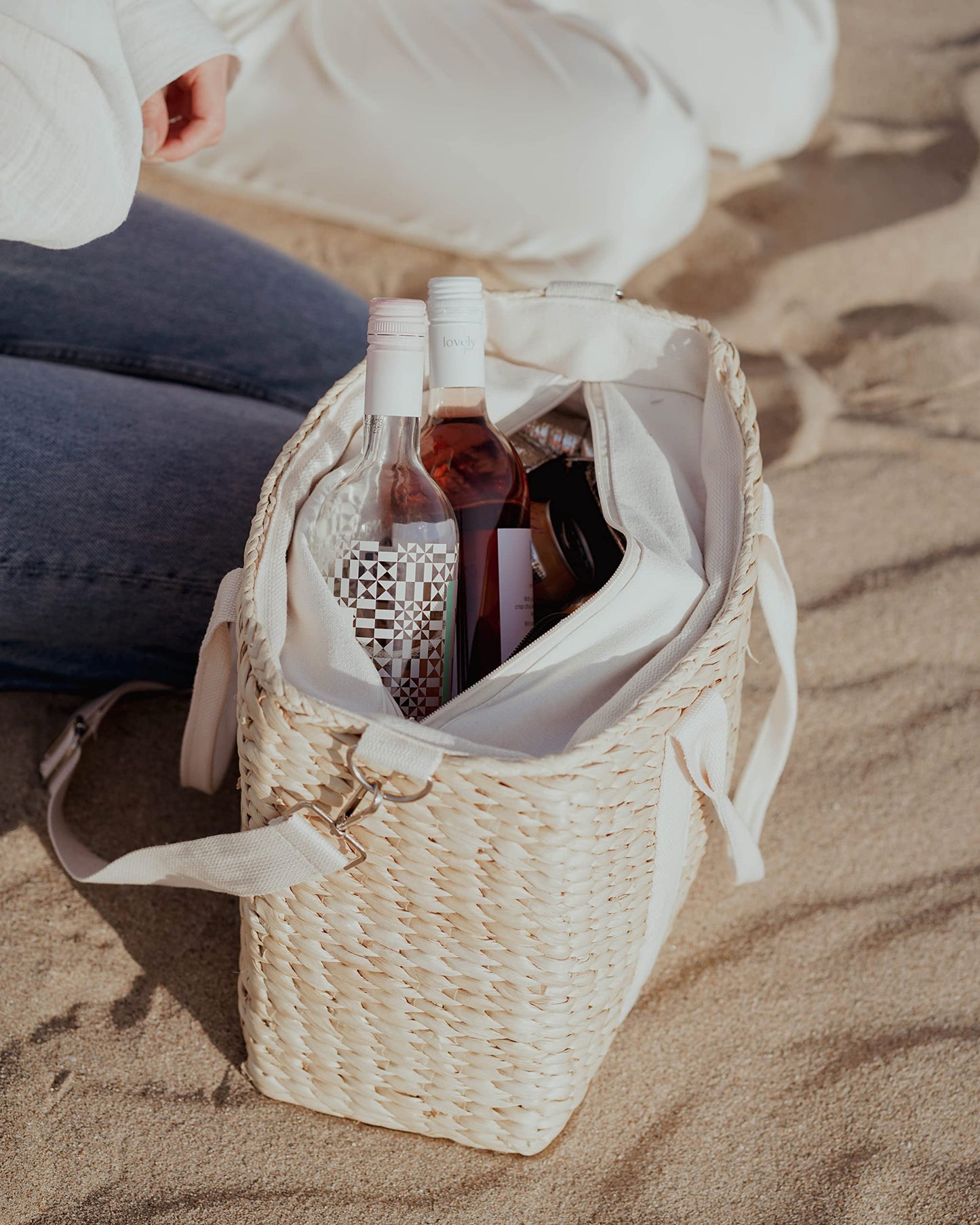 Daytani Insulated Beach Cooler Bag, Leak Proof, Premium Quality Corn Husk, Beach Bag, Pool Bag, Tote Bag, Straw, Rattan, Gifts for Women, Picnic Basket, Wedding Gifts, Lunch