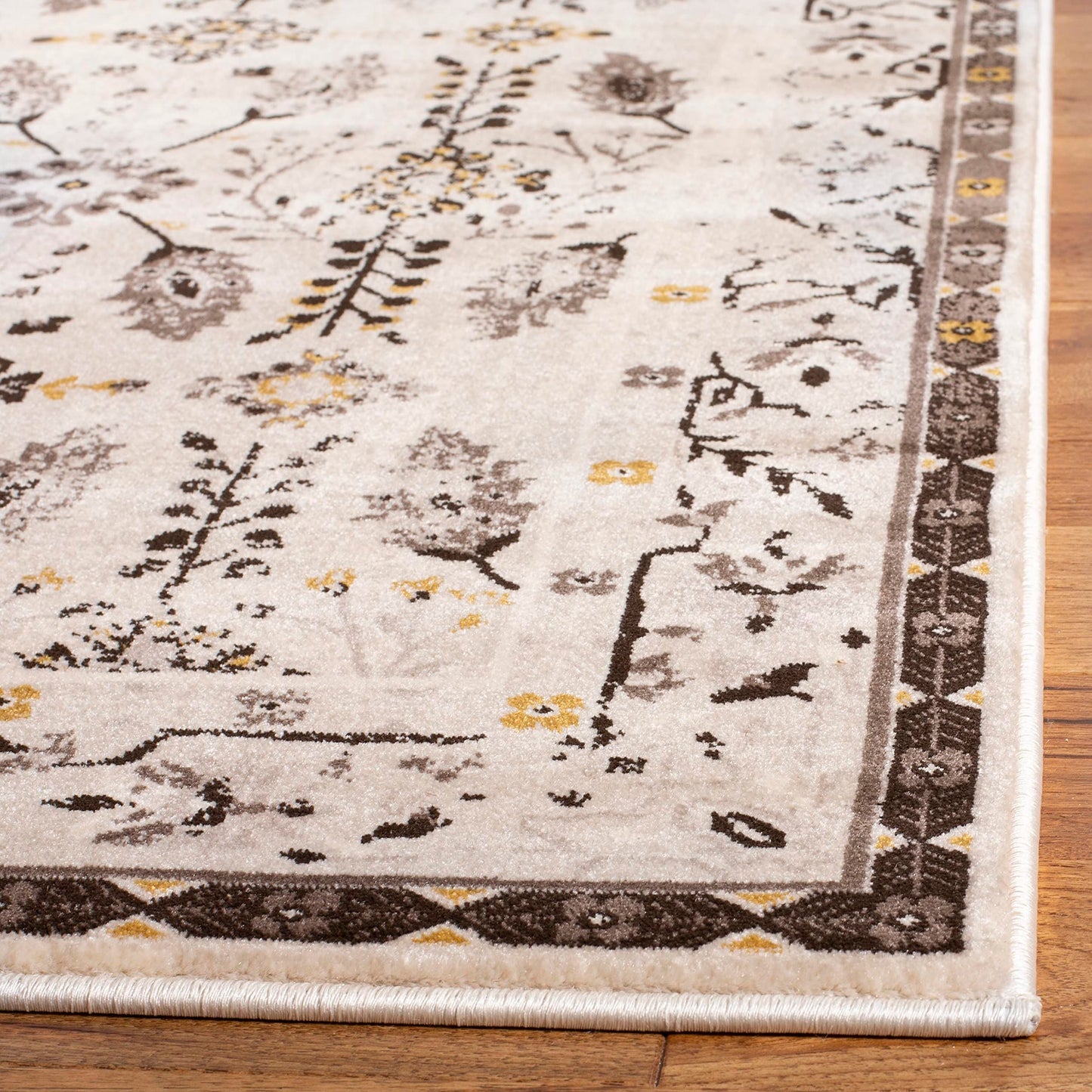 SAFAVIEH Serenity Collection Accent Rug - 4' x 6', Creme & Brown, Traditional Oriental Design, Non-Shedding & Easy Care, Ideal for High Traffic Areas in Entryway, Living Room, Bedroom (SER208F)