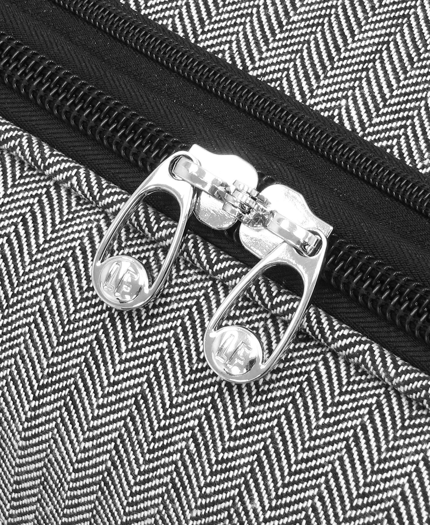 London Fog Newcastle 28 Expandable Spinner