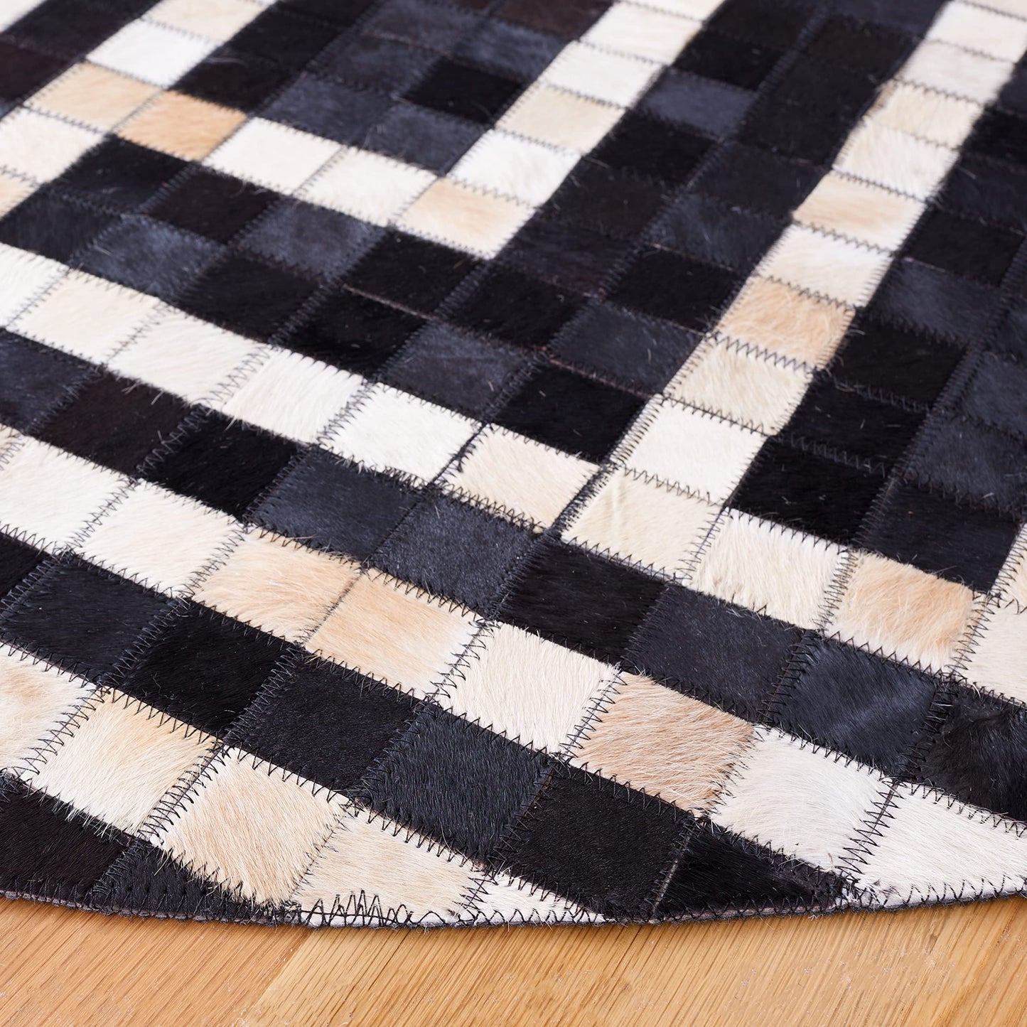 SAFAVIEH Studio Leather Collection Area Rug - 6' Round, Black & Ivory, Handmade Flat Weave Modern, Ideal for High Traffic Areas in Living Room, Bedroom (STL233Z)