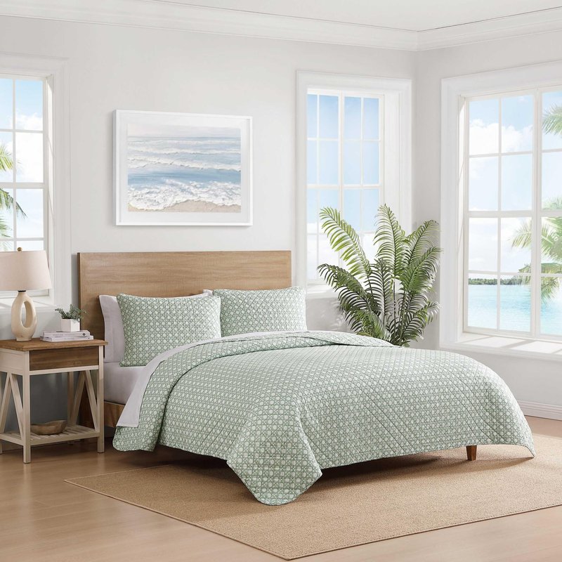 Tommy Bahama - King Quilt Set, Luxurious Bedding with Matching Shams, Coastal Inspired Room Essentials (Bahama Diamond Isle Green, King)