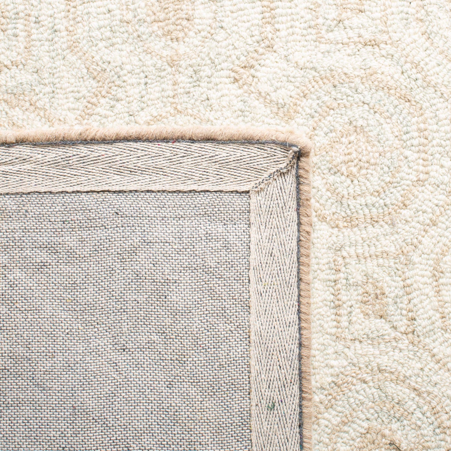 SAFAVIEH Area Rug 8x10 - Micro-Loop Collection - Large - Ivory & Light Green, Handmade Wool, Ideal for Living Room, Bedroom, Office, Dining Space (MLP950A)