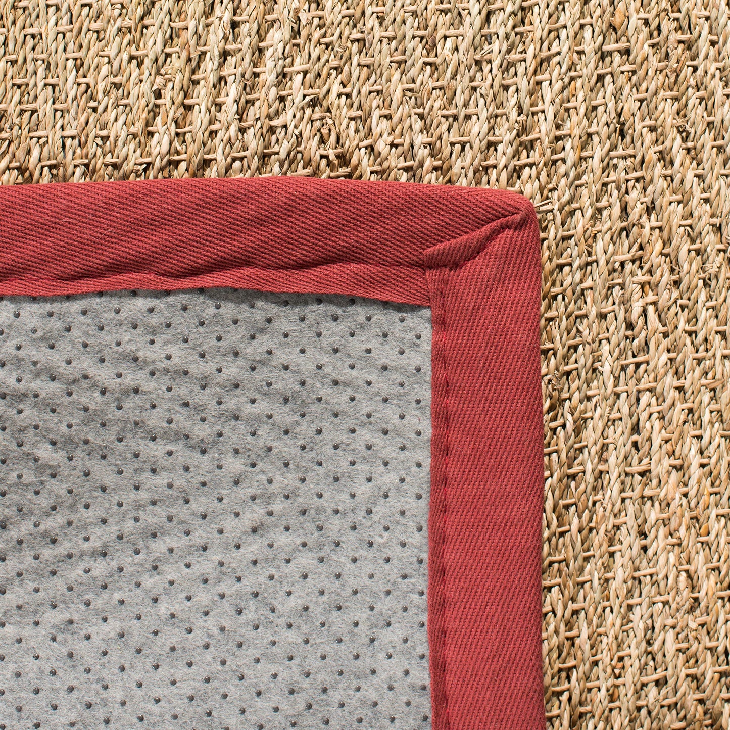 SAFAVIEH Area Rug 9x12 - Natural Fiber Collection - Large - Natural & Red, Seagrass, Herringbone Pattern with Border (NF115D)