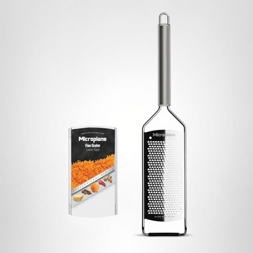 Microplane Professional Series Kitchen Grater new Fine for Hard Cheese, Citrus Fruits, Garlic, Chili, Cinnamon and Nutmeg with Stainless Steel Blades - Made in USA