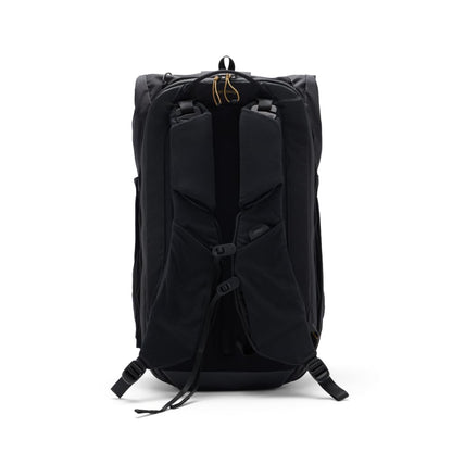 Outdoor 25L Backpack by Peak Design