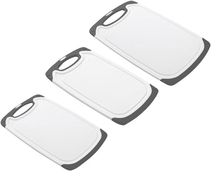 Restaurantware Comfy Grip Cutting Board Set, 3-Piece Food-Grade Kitchen Board Set with TPR Border and Handle