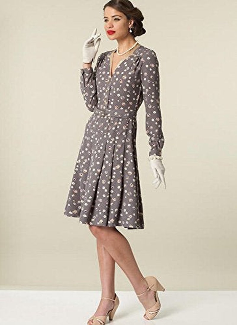 McCall's Patterns Misses' Inverted Notch-Collar Shirtdresses and Belt