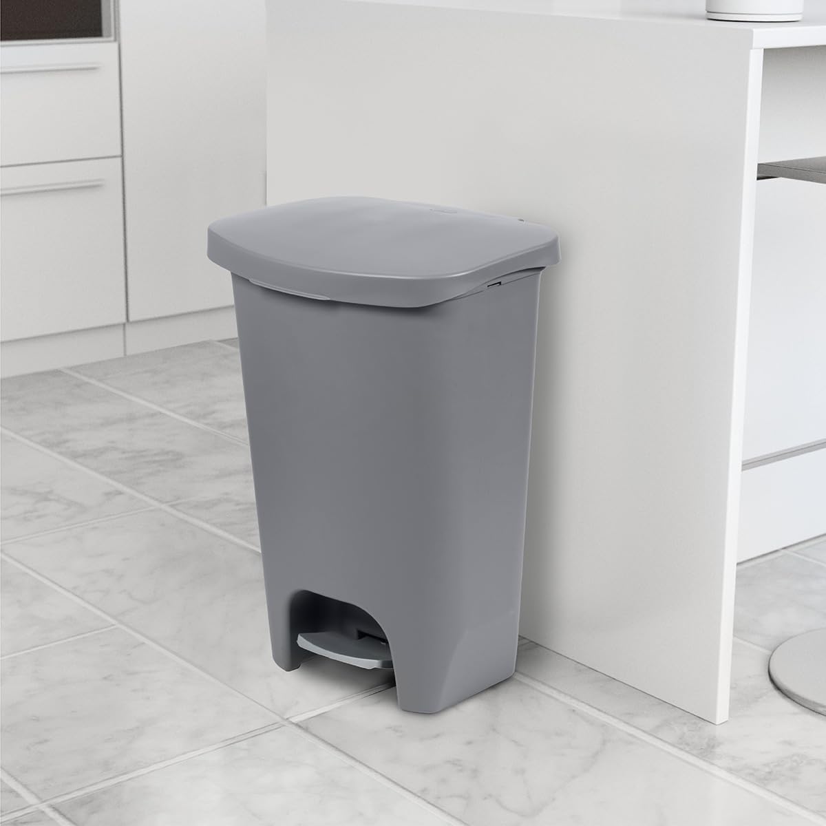 Glad Premium 20 Gallon Trash Can - Plastic Kitchen Waste Bin with Odor Protection of Lid, Stainless Steel Step On Foot Pedal and Garbage Bag Rings, Black