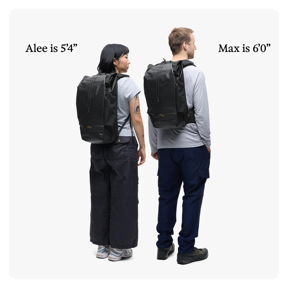 Peak Design Outdoor Backpack 25L, Kelp, Compact and Lightweight Frameless Daypack, Ultra Cinch Roll-Top Design, Ideal for Day Hikes, Camera Carry and Commuting, Versatile Backpack for Men and Women