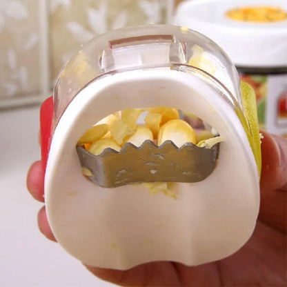 Corn Peeler Corn Cob Stripper Tool | Quick and Easy Corn Kernel Removal for Cooking, Salads, and Grilling | Dishwasher Safe Kitchen Gadget