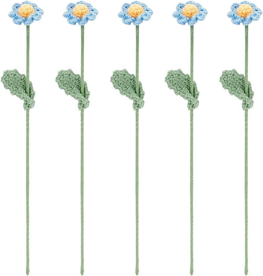 FINGERINSPIRE 5 pcs Handmade Crochet Daisy Flower Bouquet, Light Sky Blue Knitted Cotton Artificial Flowers for Home