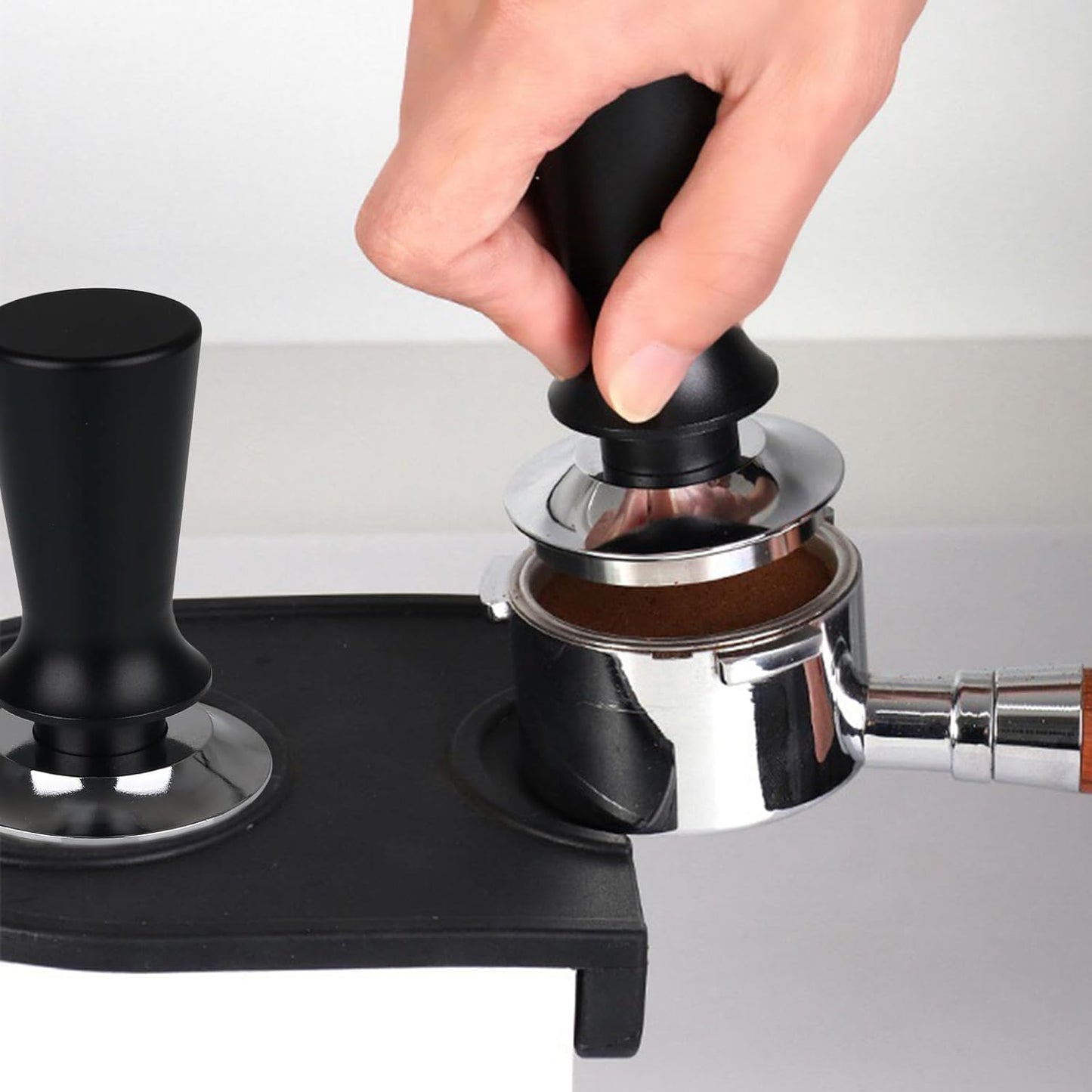 Espresso Coffee Hand Tamper, 58mm Aluminum Handle Spring Loaded Calibration Tamper with Stainless Steel Base