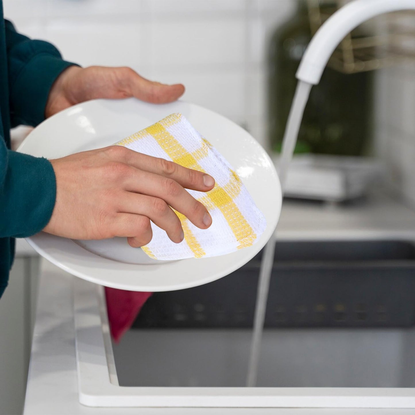 Lemecima 20 Pieces Kitchen Dish Cloths for Washing Cleaning Absorbent Dish Rags Drying Dish Towels for Scrubbing Wipe Glass Home and Household Supplies