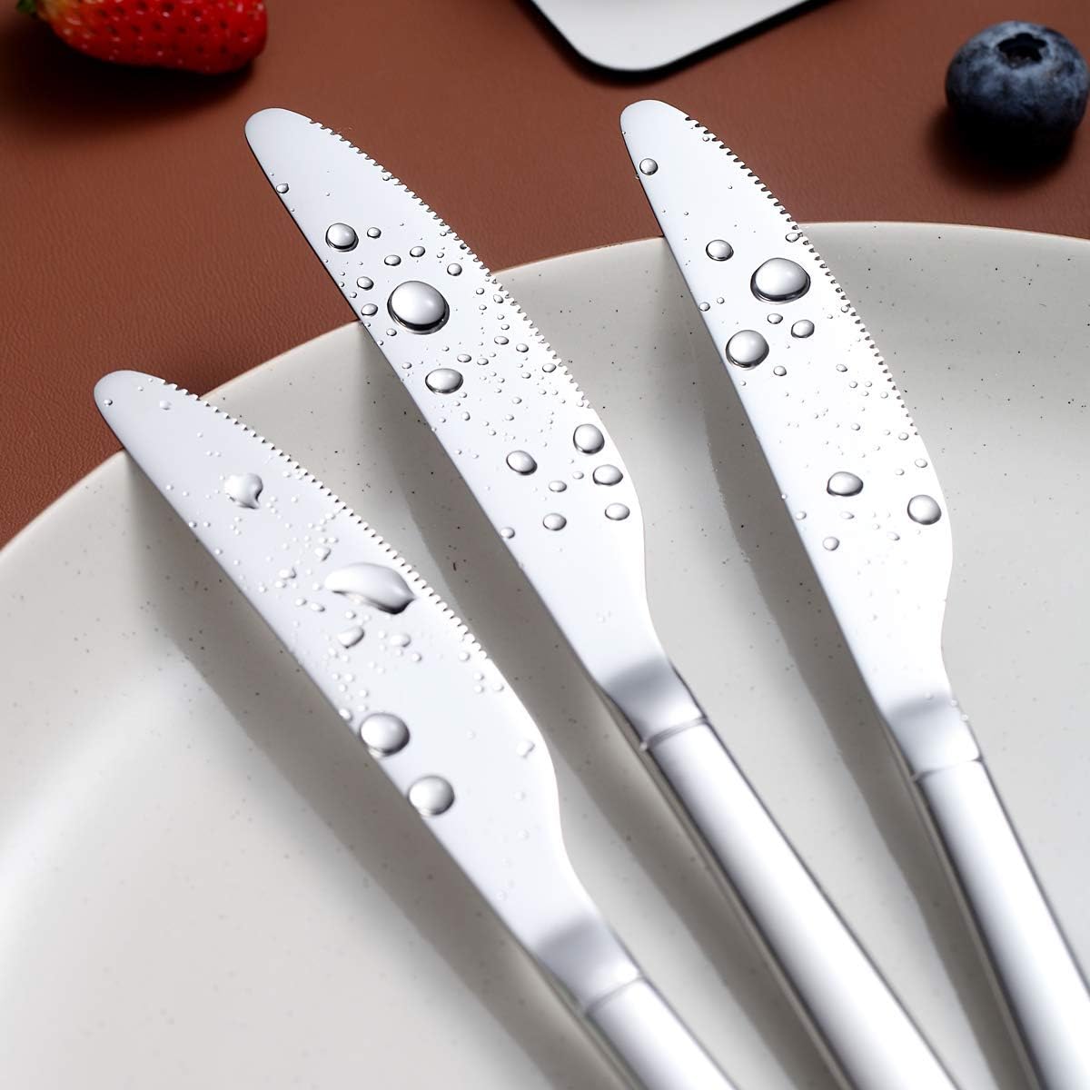 Berglander Dinner Knives Set of 6 - Stainless Steel Shiny Modern Butter Knife Table Knives, Dishwasher Safe