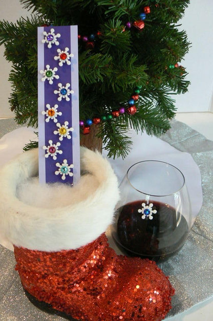 Magnetic Wine Glass Charms & Markers - Set of 8 - Crystal Snowflake for Christmas or Holiday Parties