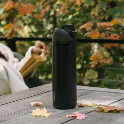 Owala FreeSip Insulated Stainless Steel Water Bottle with Straw, BPA-Free Sports Water Bottle, Great for Travel, 40 Oz, Very, Very Dark