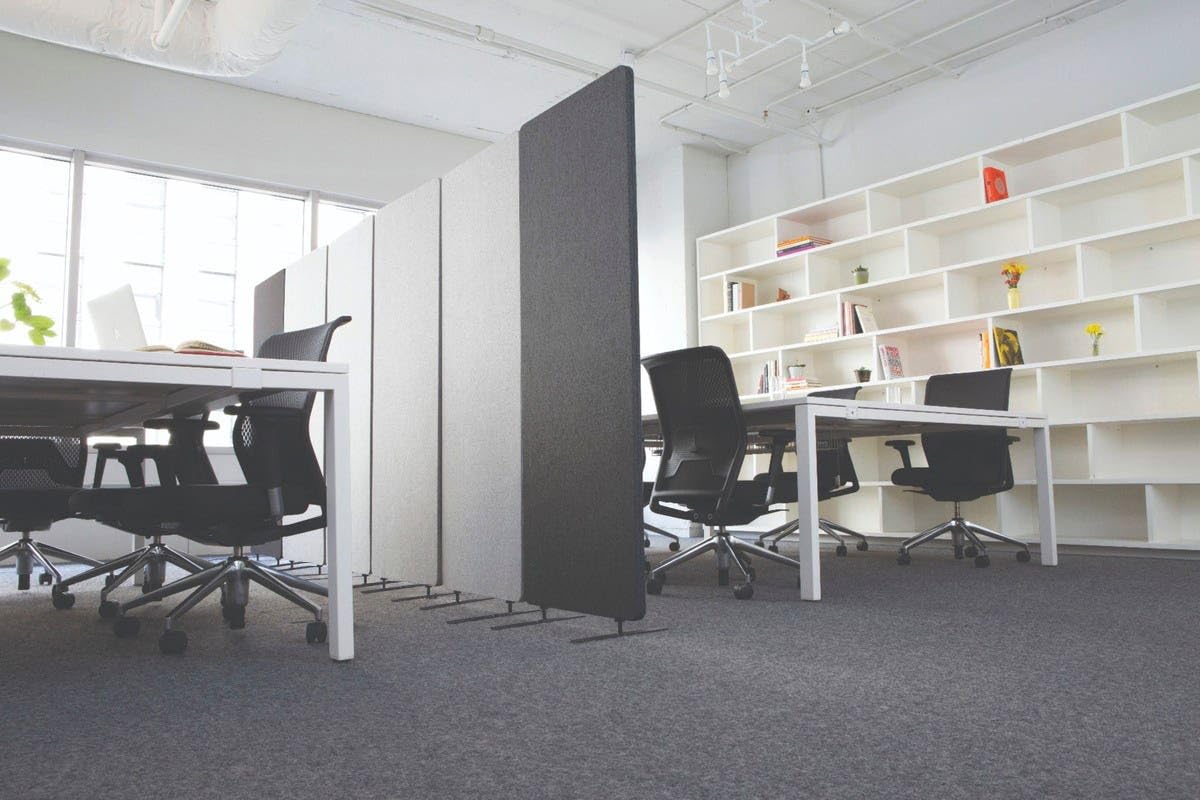 Stand Up Desk Store ReFocus Freestanding Noise Reducing Acoustic Room Wall Divider Office Partition (Cool Grey, 72" x 66", Zippered 3-Pack)
