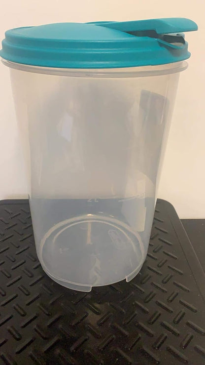 Sterilite 0488 One-Gallon Round Pitcher - Clear Base with Blue-Atoll Lid