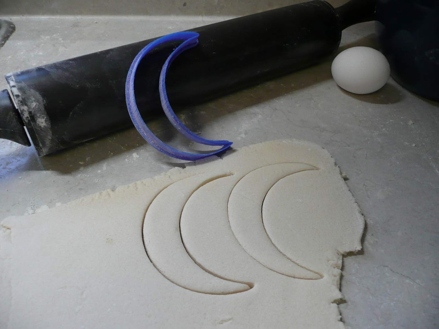 MOON ASTRONOMY SPECIAL OCCASION COOKIE CUTTER, MADE IN USA PR250, Small Size: 3" X 4 1/4" X 1/2"