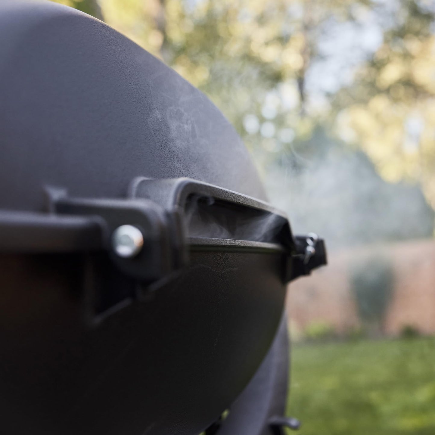 Weber Q 2800N+ Liquid Propane Portable Grill, Charcoal Grey – Wide 250°–700°F Temp Range with Plus Burner for Searing, Low‑Temp Roasting & High-Dome Lid for Travel & Camping