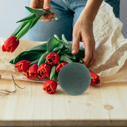 STOBOK 8Pcs Floral Foam Balls 3.54 Inch Round Water Absorbing Flower Sphere Blocks for DIY Wedding Bouquet Arrangements Home Decor Florist Supplies