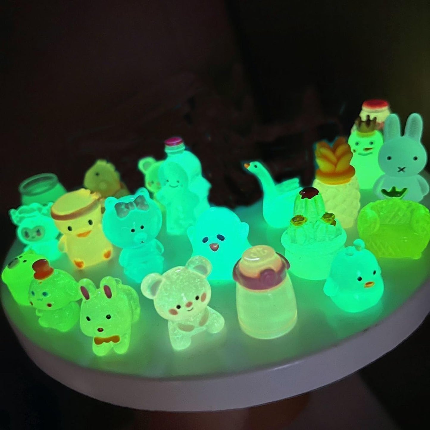 Nixegym (100PCS) Mini Glow in The Dark Animal Resin Models, Mystery Resin Animals Blind Bag for Birthday Party Gift, DIY Crafts, Ornaments, Random Design