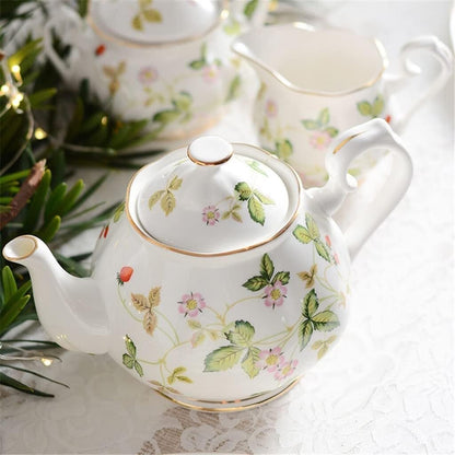Wild Strawberry Pattern Retro Ceramic Coffee Cup and Teapot Set with Tower Design for Afternoon Tea