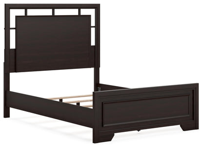 Signature Design by Ashley Covetown Traditional Full Panel Bed, Foundation or Box Spring Needed, Dark Brown