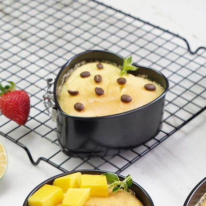 Heart Cake Pan, 4 Inch Heart Springform Pan, Bakeware with Removable Bottom for DIY Heart Baking