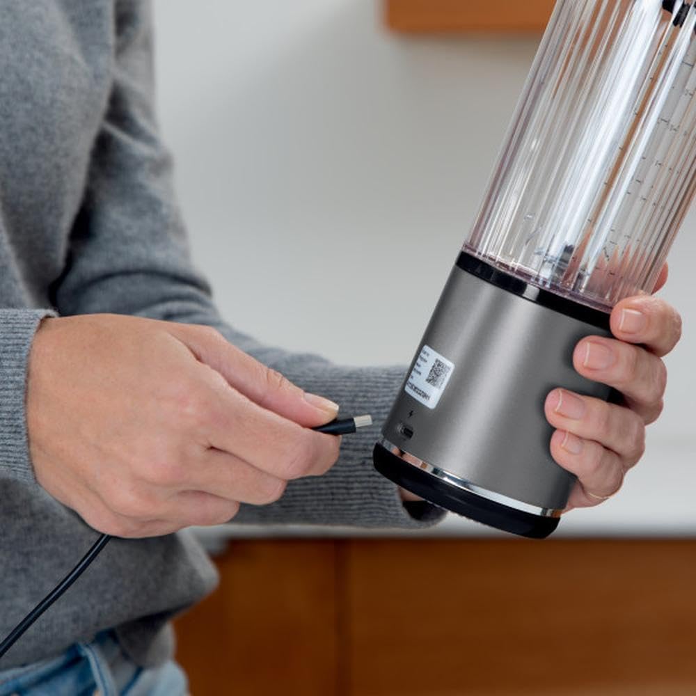 Ninja BC151BK Portable Blender - Cordless 18oz Personal Blender for Smoothies & Shakes | BPA Free, Leakproof, USB-C Rechargeable, Black