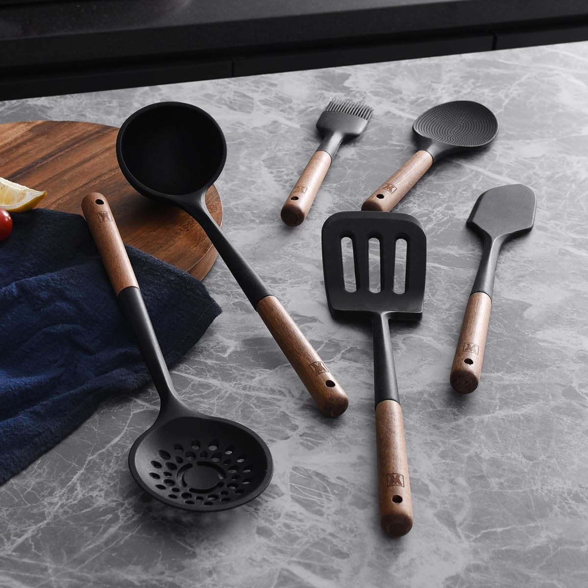 WAGENSTEIGER Silicone Rice Paddle with Wooden Handles: Non-Stick Rice Spoon, Mashed Potato Serving Spoon, Heat Resistant Cookware, Protects Surfaces with Gentle Head Design