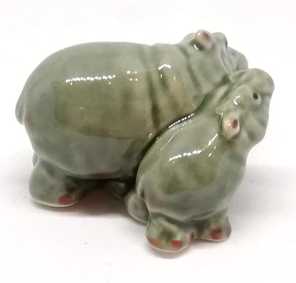 ZOOCRAFT Ceramic Hippo Figurine Mom and Baby, Hand Painted Porcelain Terrarium Garden Decor