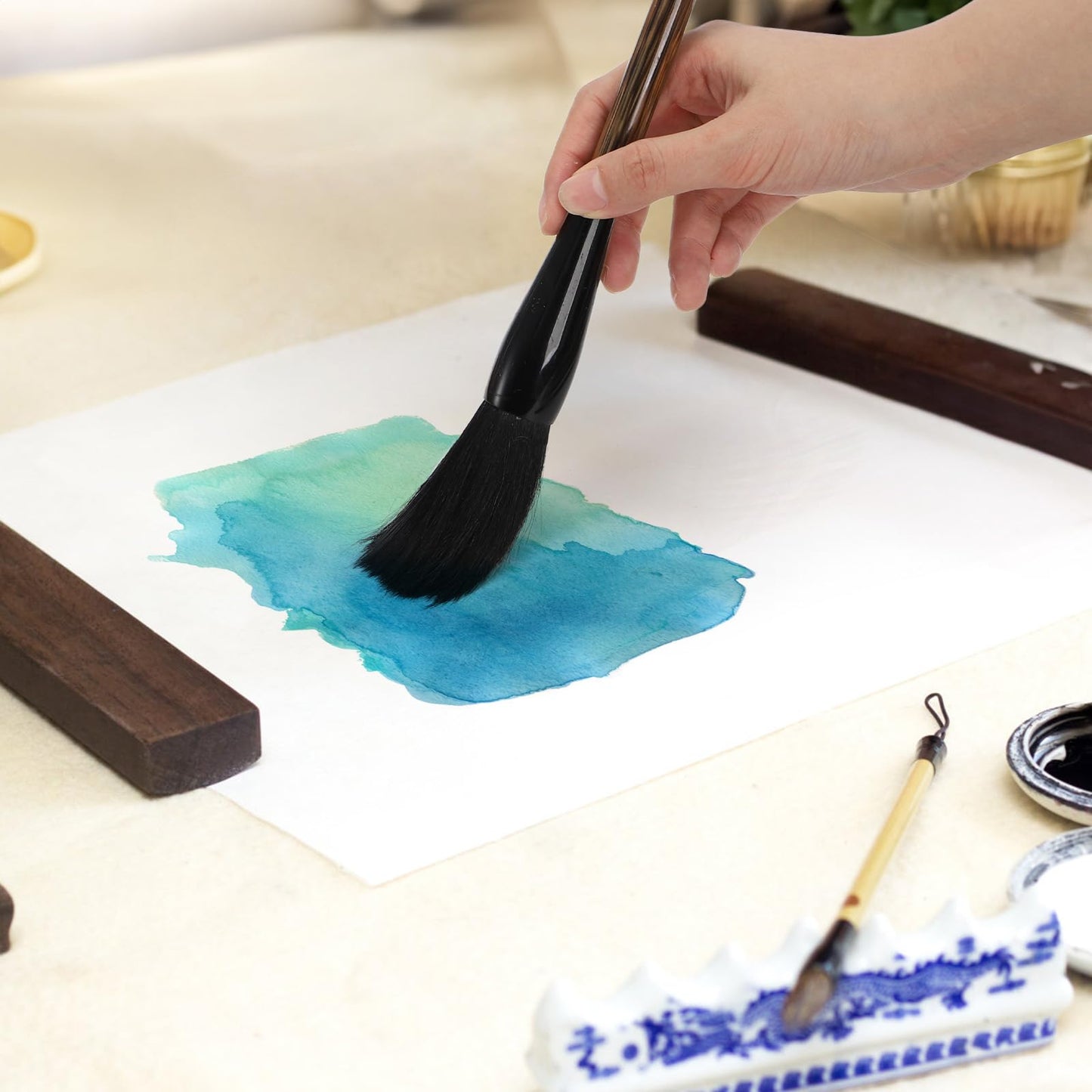 Eorbow 16 Pieces Chinese Calligraphy Brush Set, Sumi Brushes with Roll-up Bamboo Holder, Sturdy Japanese Watercolor Painting Writing Brushes, Kanji Art Drawing Brushes for Beginners