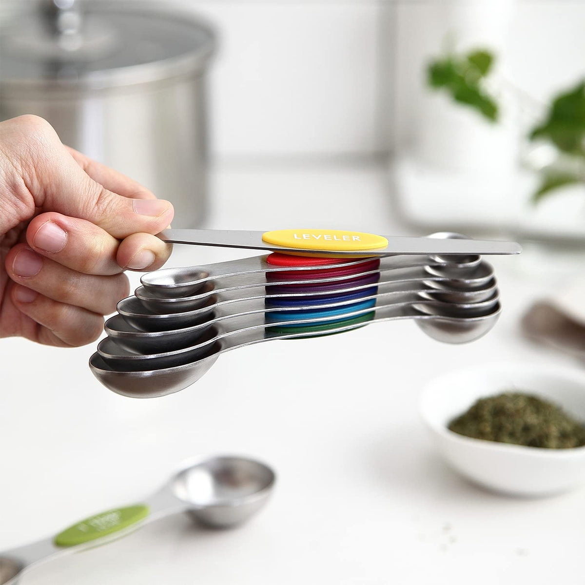 Spring Chef Stainless Steel Magnetic Measuring Spoons Set with Strong Magnets, Heavy Duty Metal Kitchen Essentials - Fits in Most Kitchen Spice Jars, Multicolor, Set of 8 with Leveler