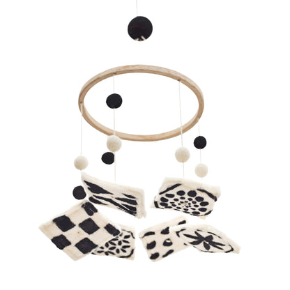 GLACIART ONE Black and White Baby Crib Mobile | Safe High Contrast Wool Toys, Neutral Room Decor for Boy & Girl | Develops Cognitive, Visual & Motor Skills | Great Gift Idea