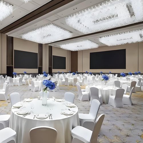 Cuckan 120 Inch Round Tablecloth, 10 Pack White Stain Resistant and Wrinkle-Free Polyester Table Cover for Wedding, Banquet, Party, Restaurant