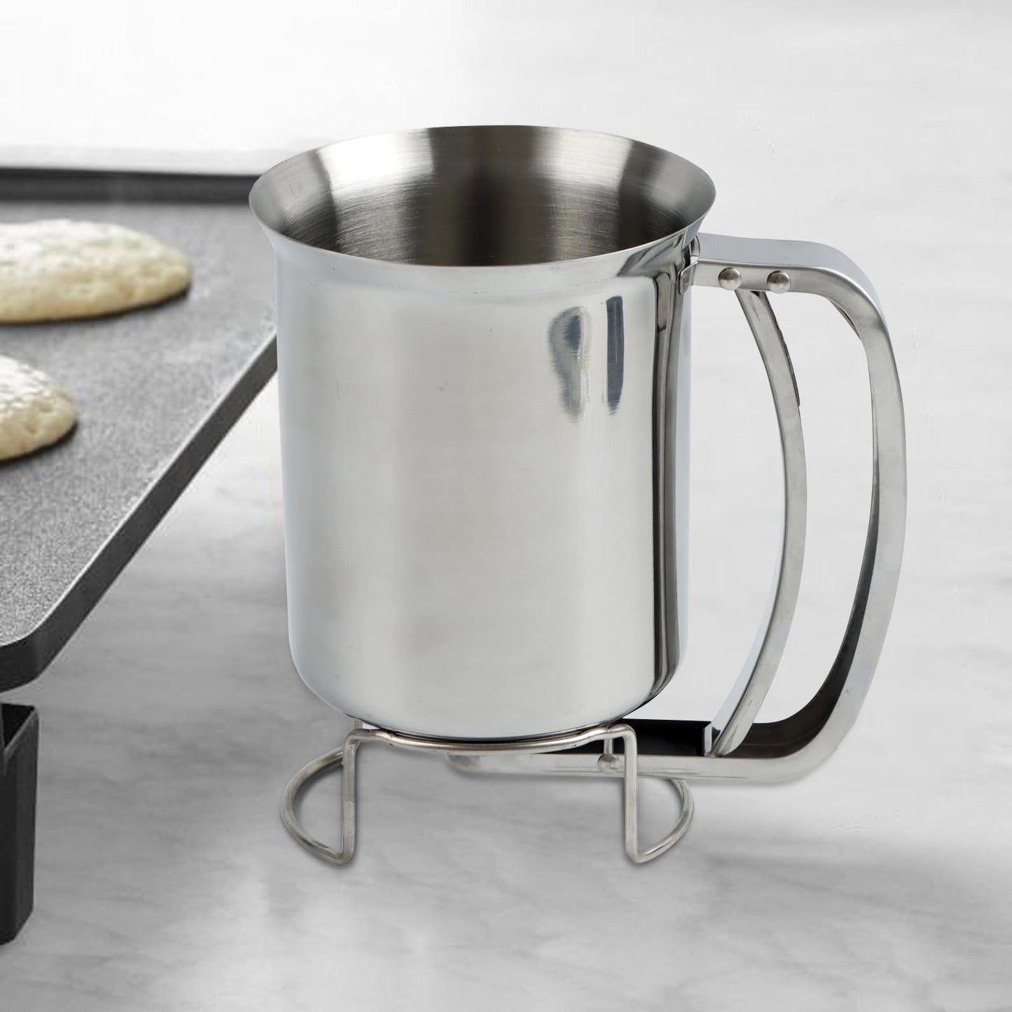 KAYCROWN 800ml Stainless Steel Pancake Batter Dispenser, Handheld Pancake Mix Dispenser, Cupcake Batter Dispenser for Baking Cake Cupcakes Crepes Waffles Pancake Kitchen Tool, Easy to Clean