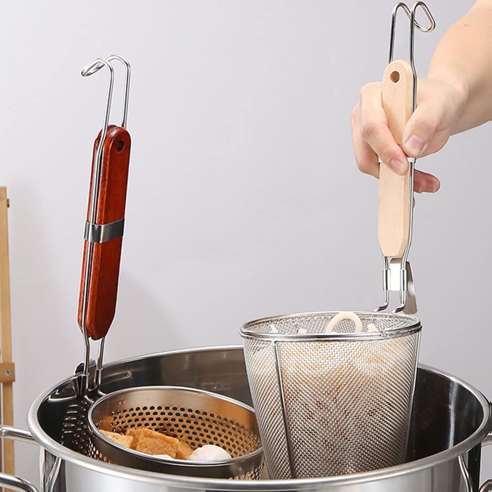 2 Pieces Pasta Strainer Basket Stainless Steel Fine mesh Pasta Strainer Basket with Wooden Handle Good For Boiling Food Spaghetti Dumpling (Dia 5.5inch/14cm)