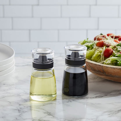 Juvale Glass Oil & Vinegar Dispenser Set - Leak-Proof No-Drip Glass Salad Dressing Bottle & Sauce Bottles - Olive Oil Cruet & Balsamic Vinegar Dispenser - Pack of 2, 5.5 fl oz, Black