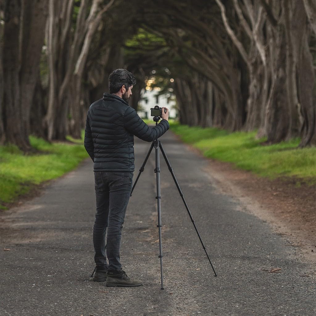 Peak Design Travel Tripod, Carbon Fiber, Compact Design, Quick Setup and Takedown, Pro-Level Stability, Ergonomic Ball Head, Compact and Portable Travel Tripod for Camera and Phone, 20 lb Capacity